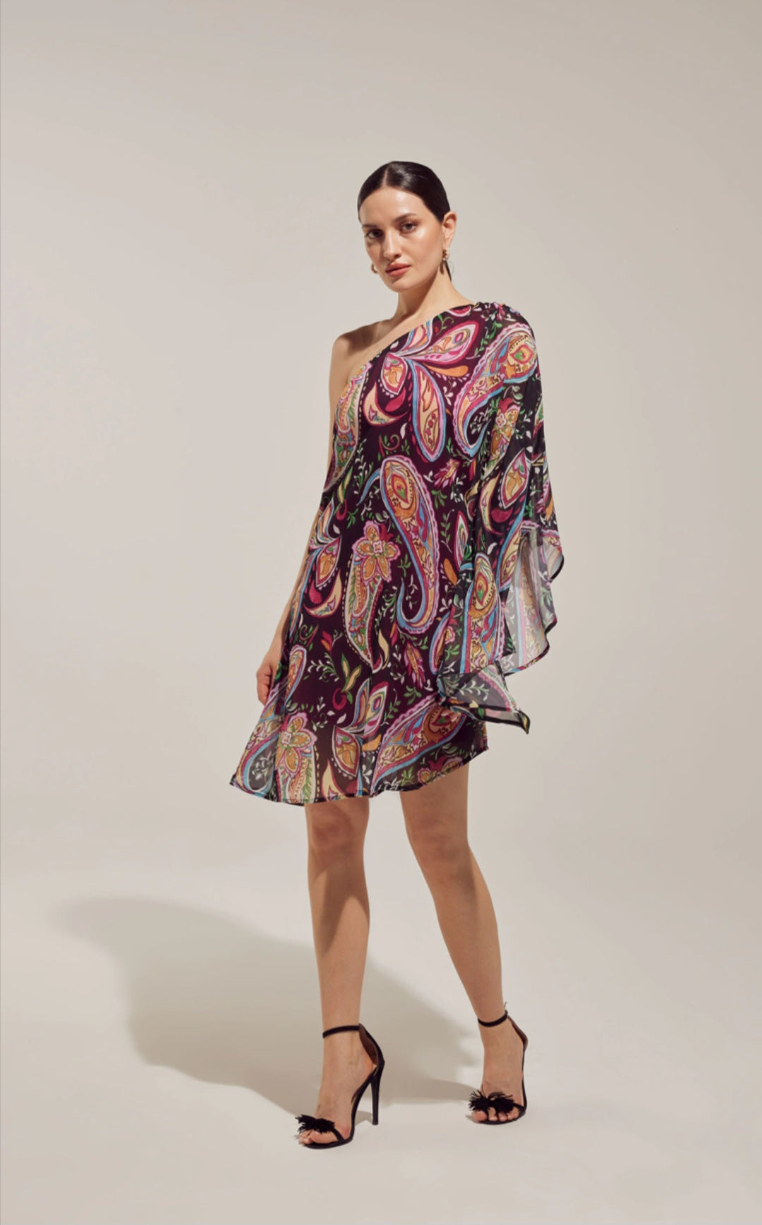 Abito monospalla Sarah Chole