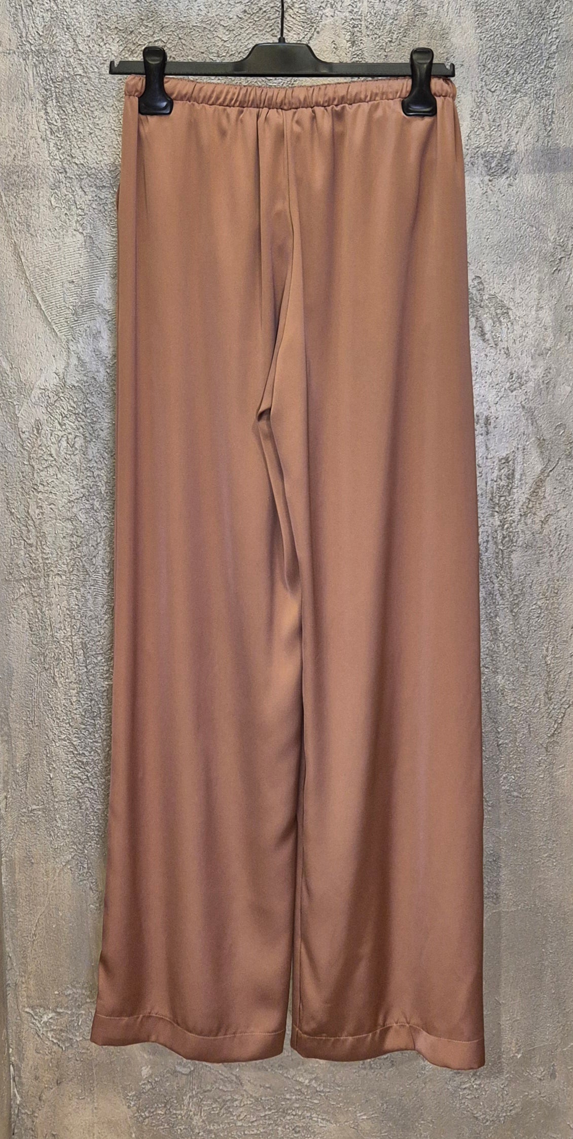 Pantalone Kostumn