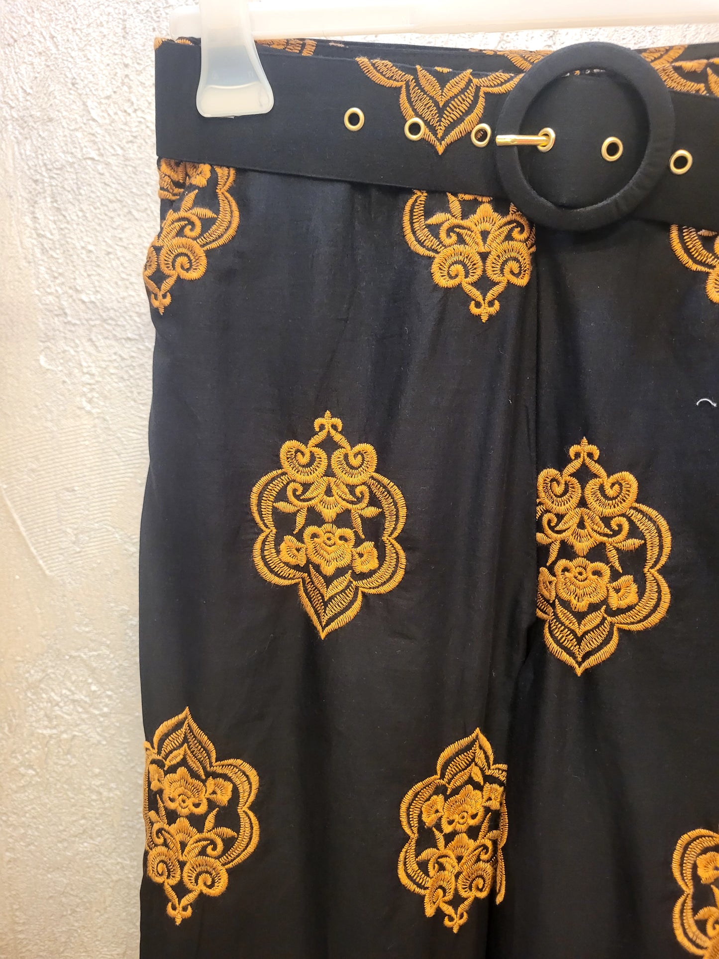 Pantalone con ricami Jene'