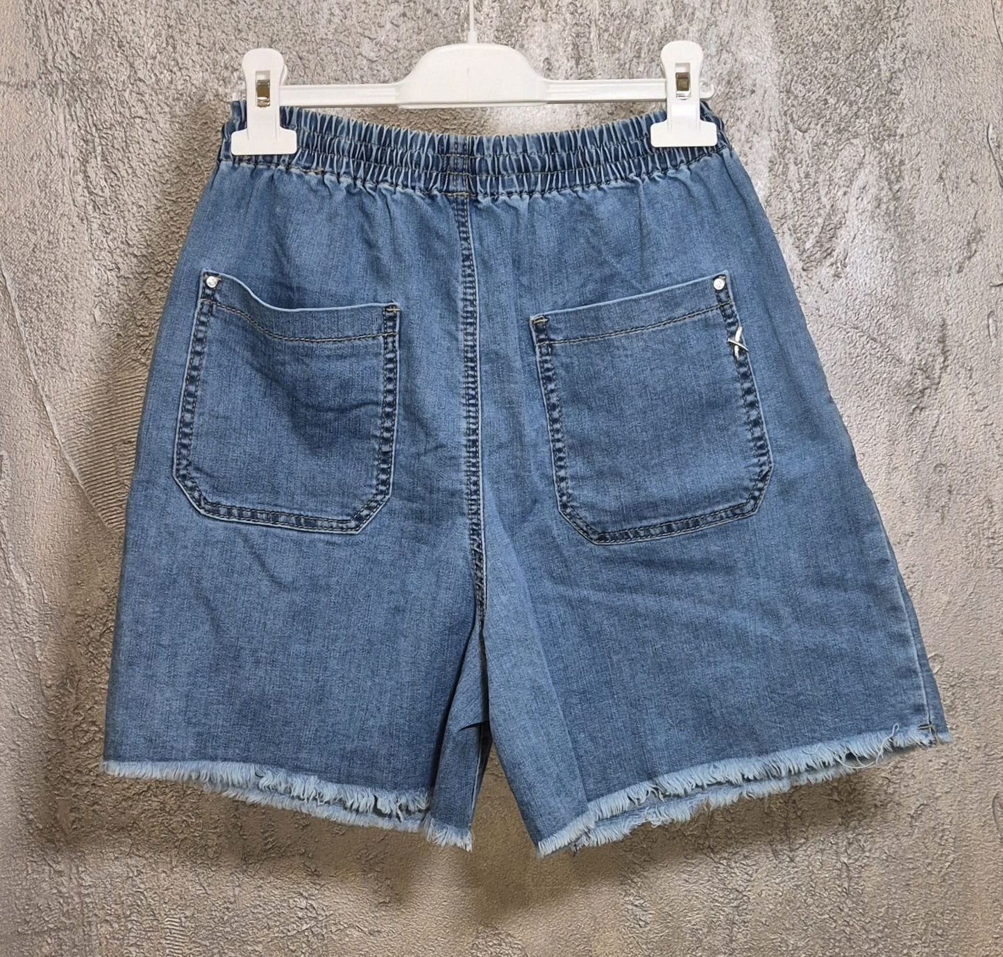 Shorts in jeans Taketwo