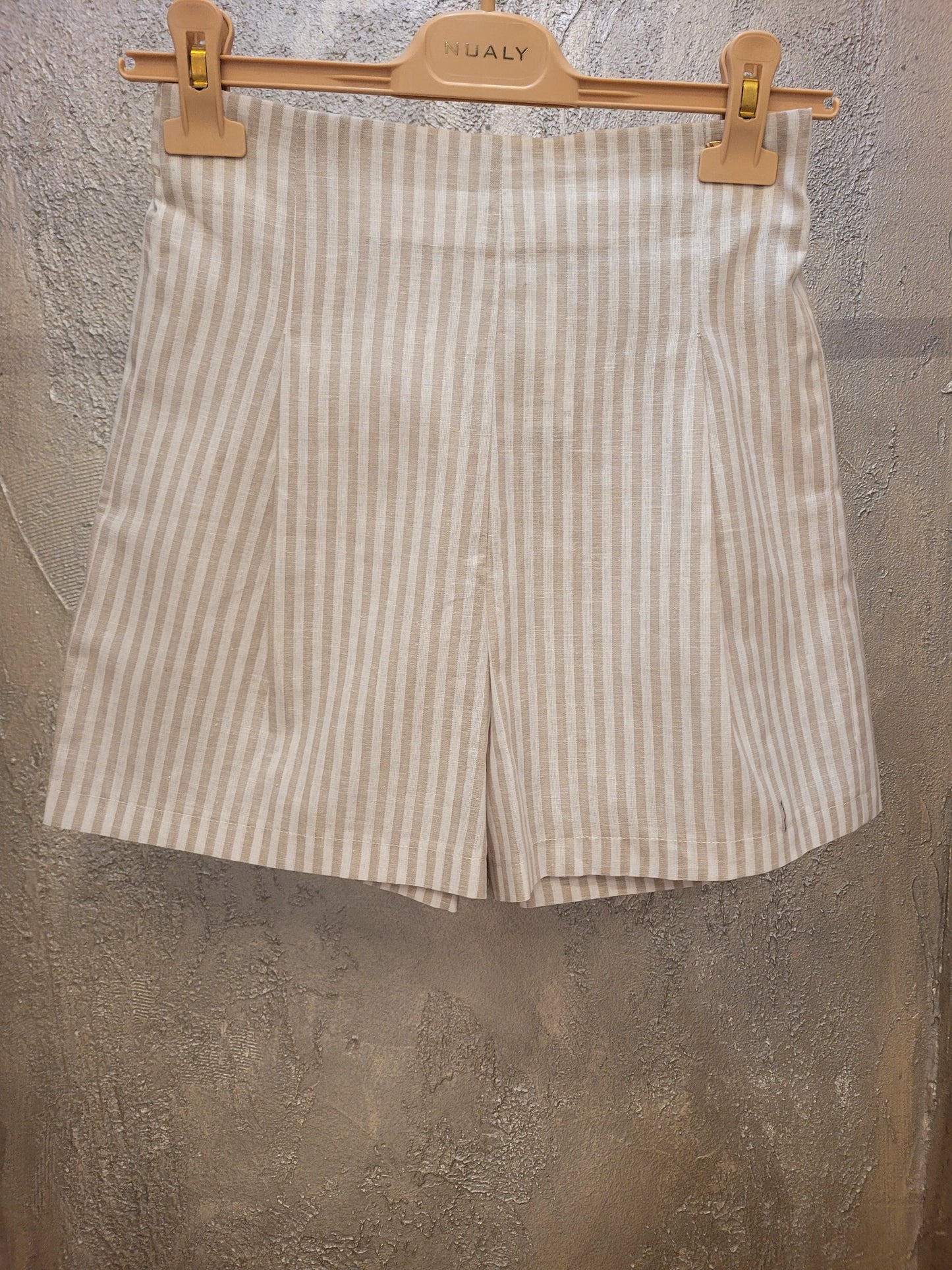 Shorts Nualy